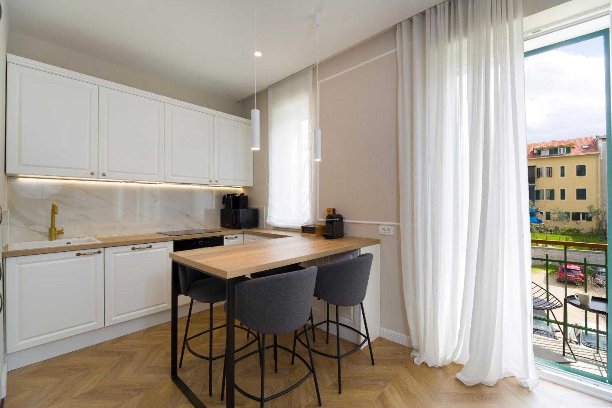 Melius Apartment Сплит Екстериор снимка