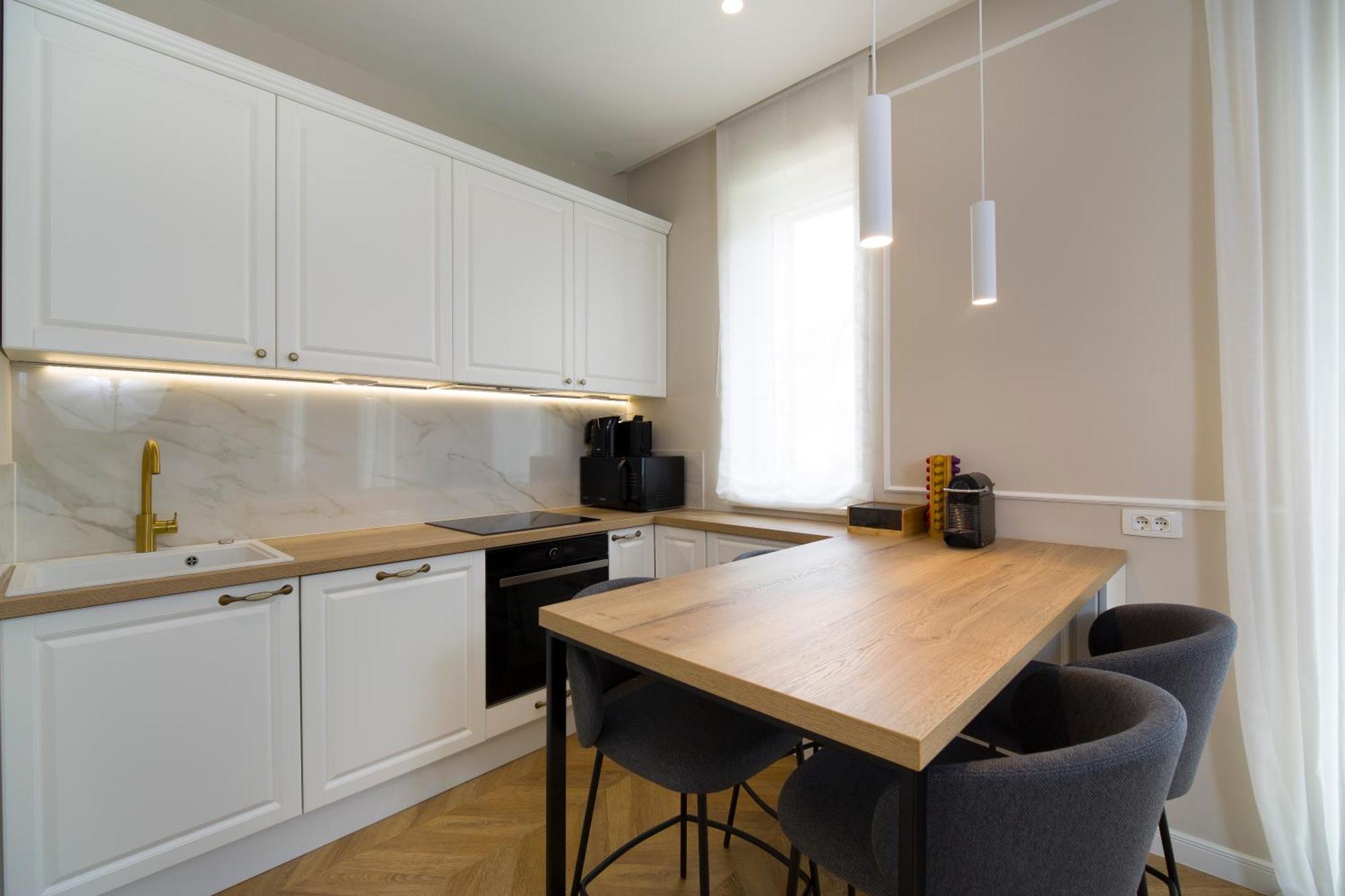 Melius Apartment Сплит Екстериор снимка