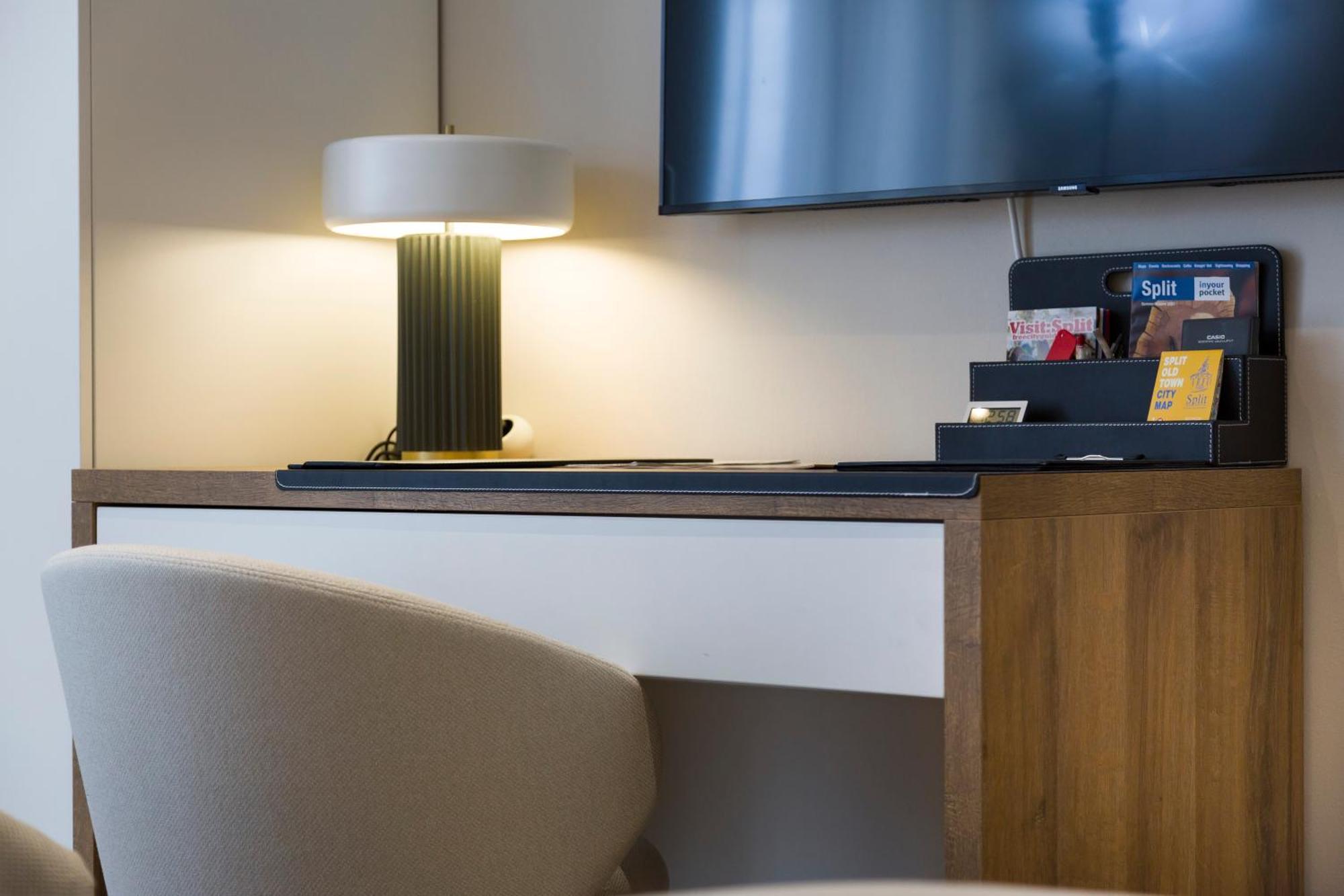 Melius Apartment Сплит Екстериор снимка